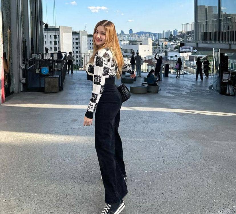 potret Samantha Melanie Coates (instagram.com/sammy_3008)