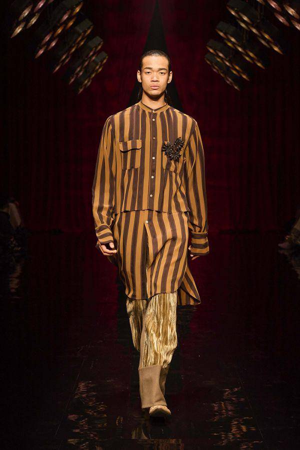 HEOS F/W '24 di Rakuten Fashion Week Tokyo 2024 (dok. Rakuten Fashion Week Tokyo)