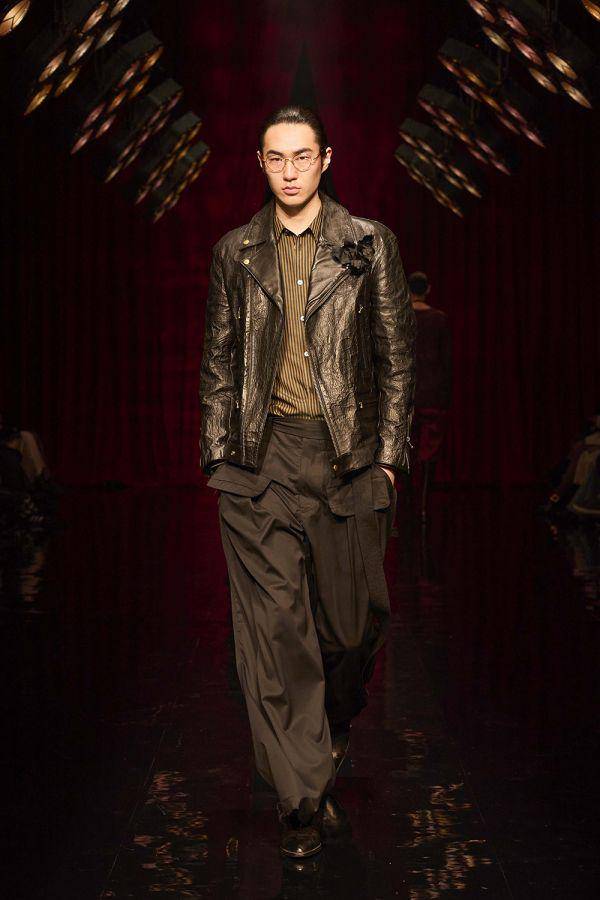 HEOS F/W '24 di Rakuten Fashion Week Tokyo 2024 (dok. Rakuten Fashion Week Tokyo)
