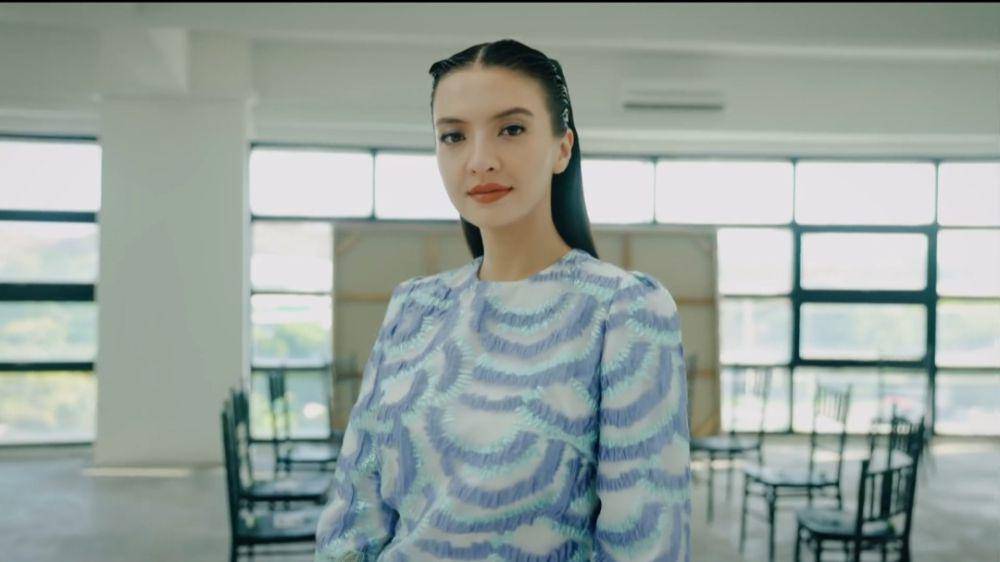 potret photoshoot Raline Shah dengan busana lebaran Melayu (instagram.com/ralineshah)