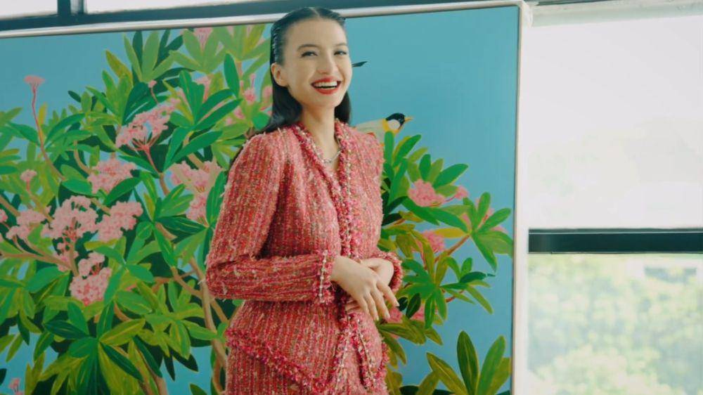 potret photoshoot Raline Shah dengan busana lebaran Melayu (instagram.com/ralineshah)