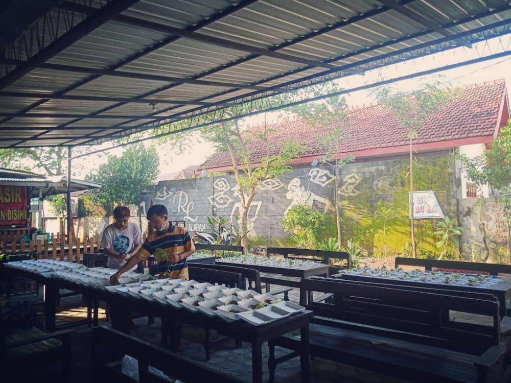 Republik Lalapan (Instagram.com/republiklalapan_blitar)