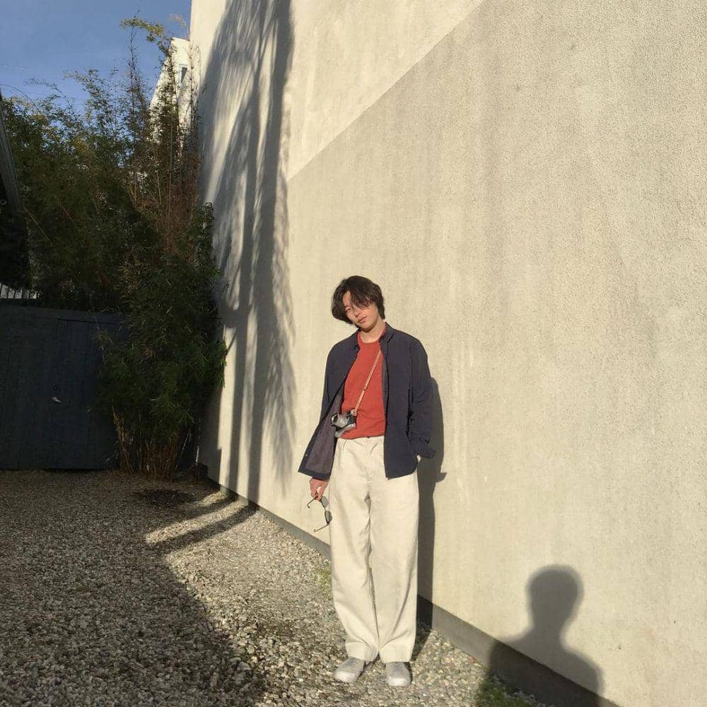 layering outfit ala Ryu Jun Yeol (instagram.com/ryusdb)