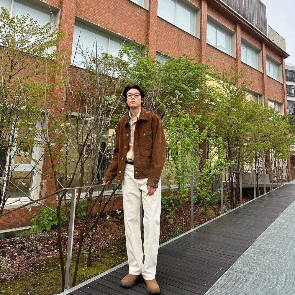 layering outfit ala Ryu Jun Yeol (instagram.com/ryusdb)