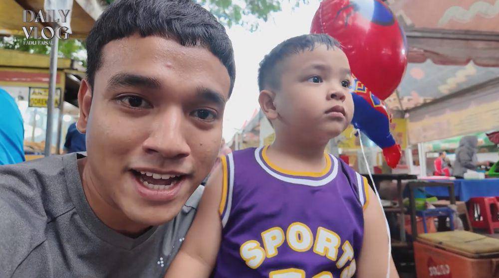 Fuji dan Fadly berburu takjil (YouTube.com/Fadli Faisal)