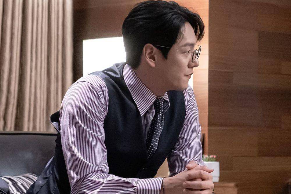 still cut drama Flex X Cop (instagram.com/sbsdrama.official)