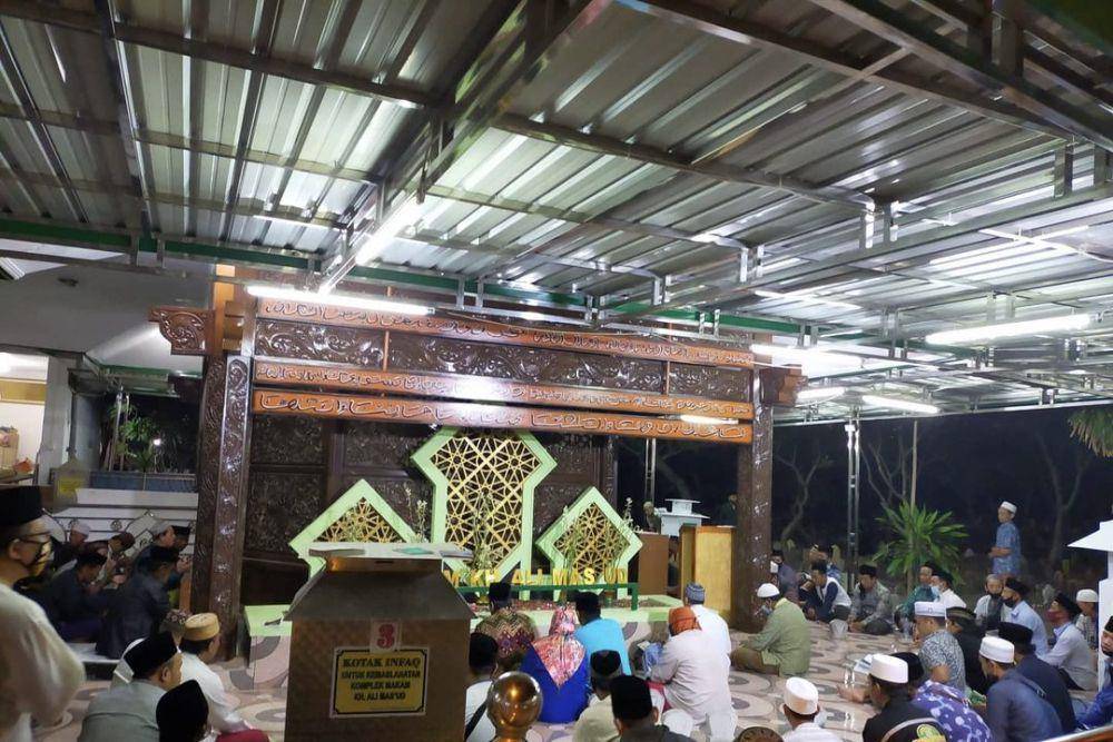 Kompleks makam KH Ali Mas’ud alias Mbah Ud di Pagerwojo, Sidoarjo. Instagram/mshidqiagus