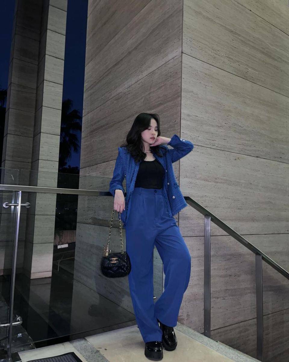 long pants ala Jesslyn JKT48 (instagram.com/jkt48.lyn.s)