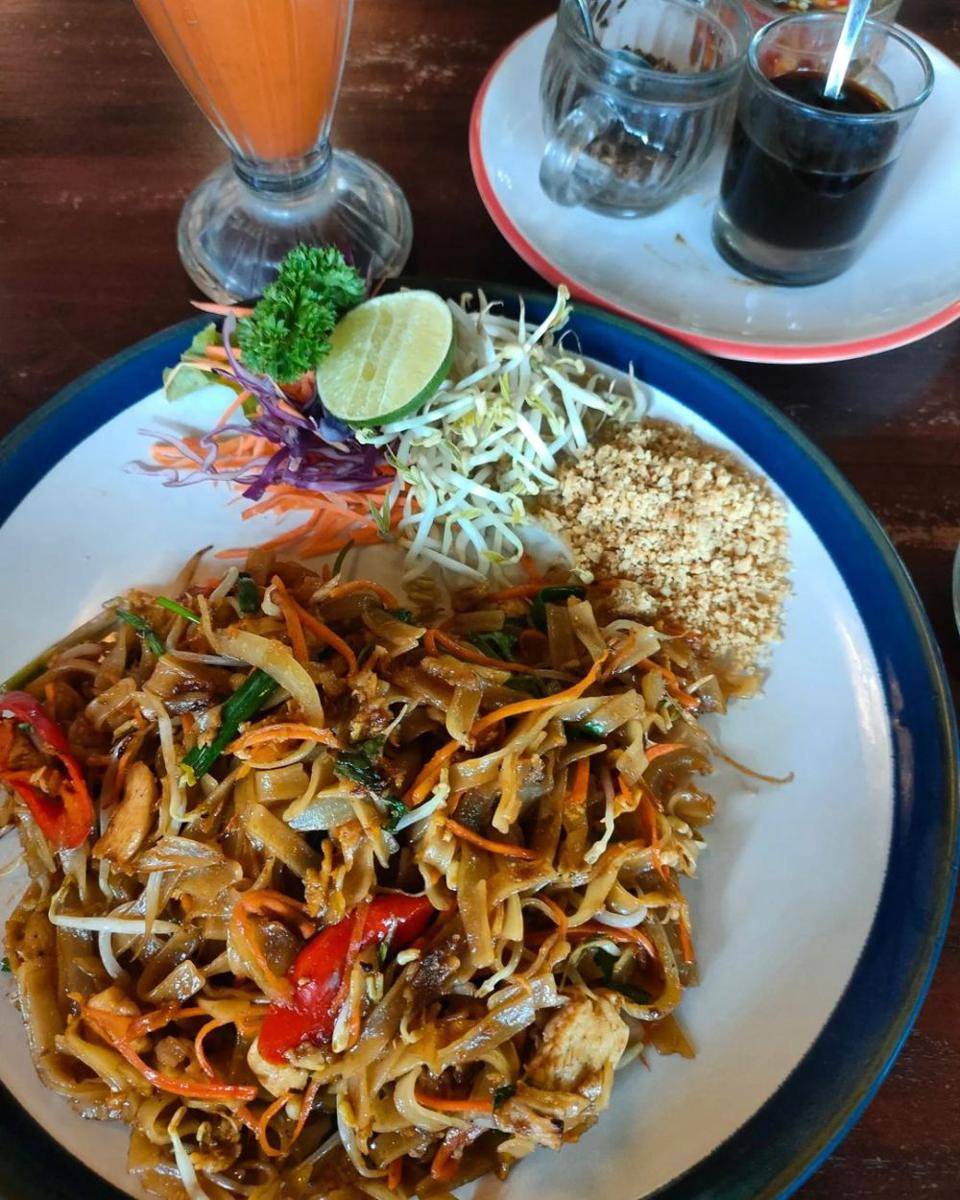 Kat's Kitchen (instagram.com/katskitchenbali)