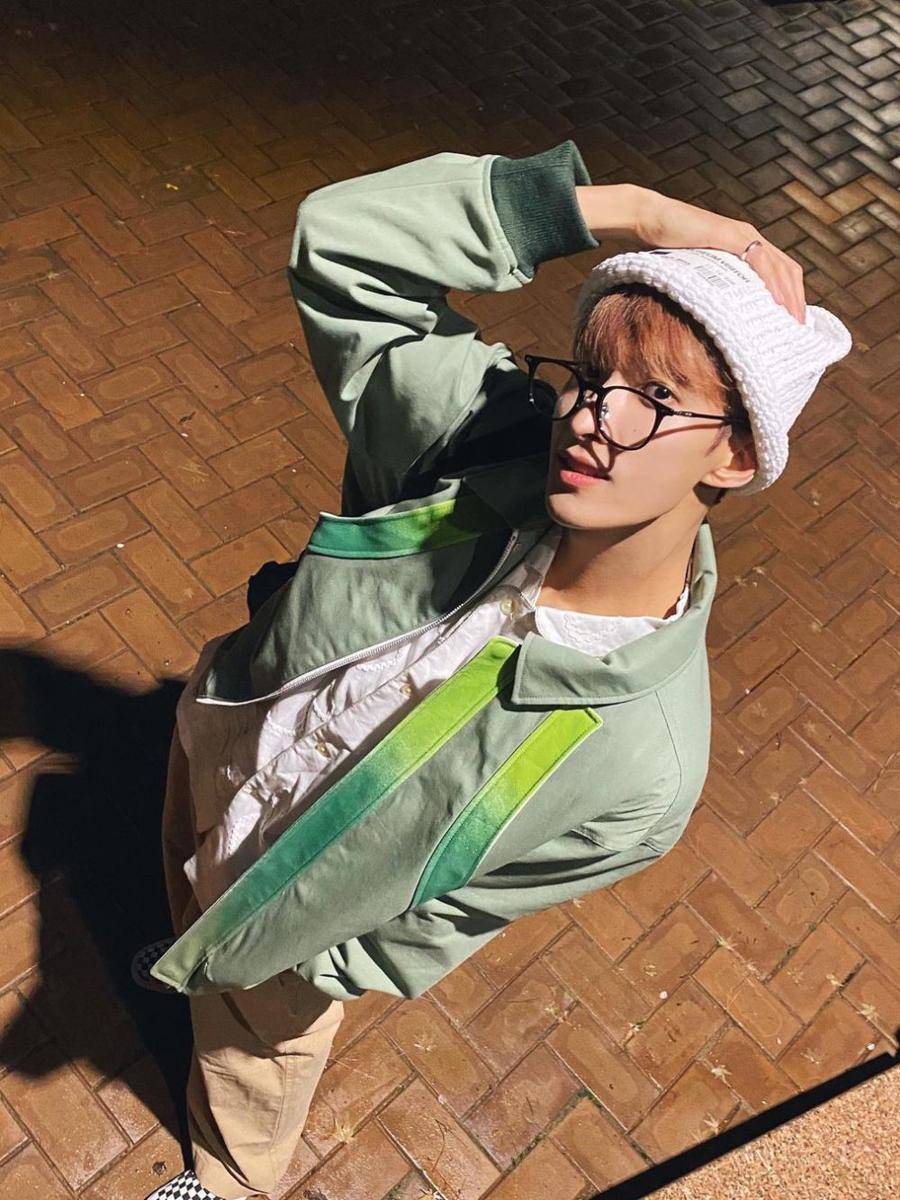 potret DK Seventeen (instagram.com/dk_is_dokyeom)