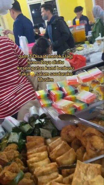 komentar kocak netizen non muslim ikut berburu takjil (tiktok.com/@pecintabiang)