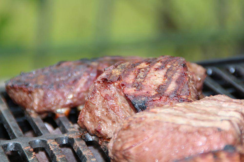 ilustrasi steak (pixabay.com/HolgersFotografie)