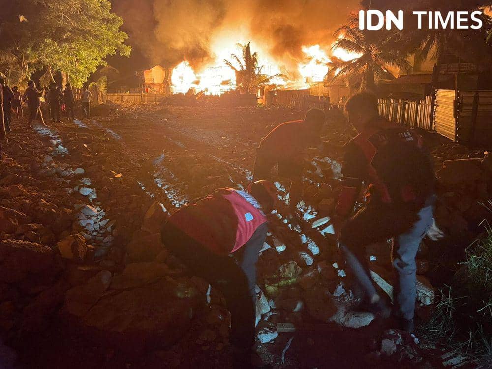 Amuk Si Jago Merah Hanguskan Puluhan Rumah di Klandasan