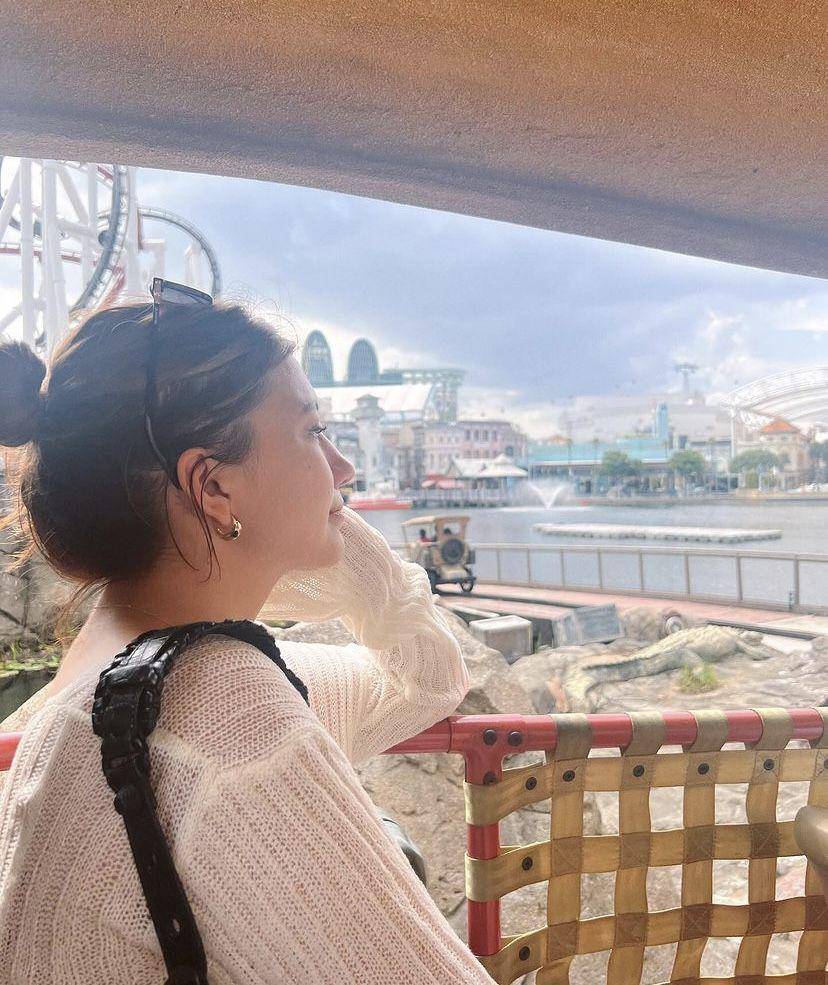 potret Cassandra Lee di Universal Studio Singapura (instagram.com/cassandraslee)