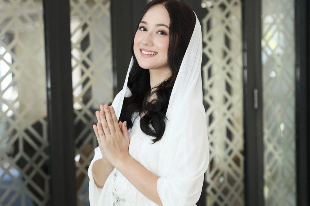 7 Potret Laura Moane Pacar Al Ghazali saat Berkerudung, Tuai Pujian