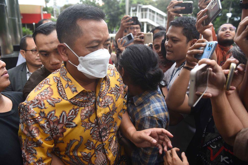 Eks Sekda Kota Bandung Ema Sumarna Dituntut Enam Tahun Penjara