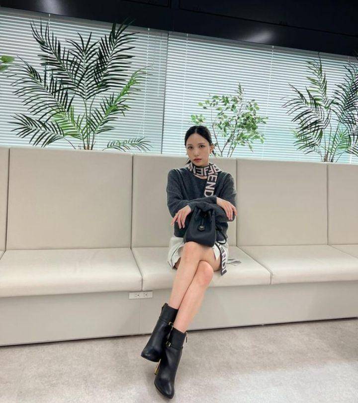 Mina TWICE (instagram.com/mina_sr_my)