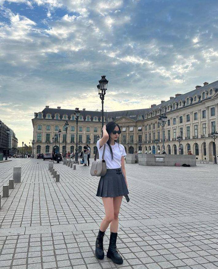Mina TWICE (instagram.com/mina_sr_my)