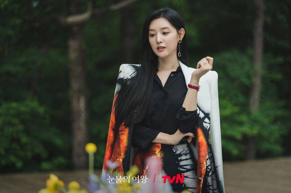 Kim Ji Won di drama Queen of Tears (instagram.com/tvn_drama)