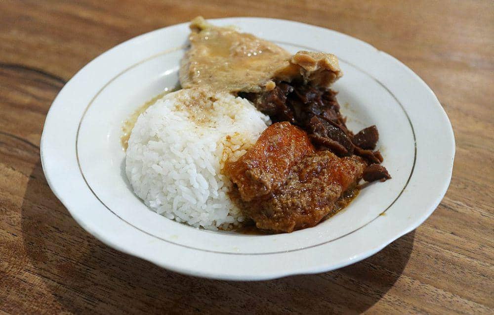 ilustrasi gudeg (commons.wikimedia.org/Pinerineks)