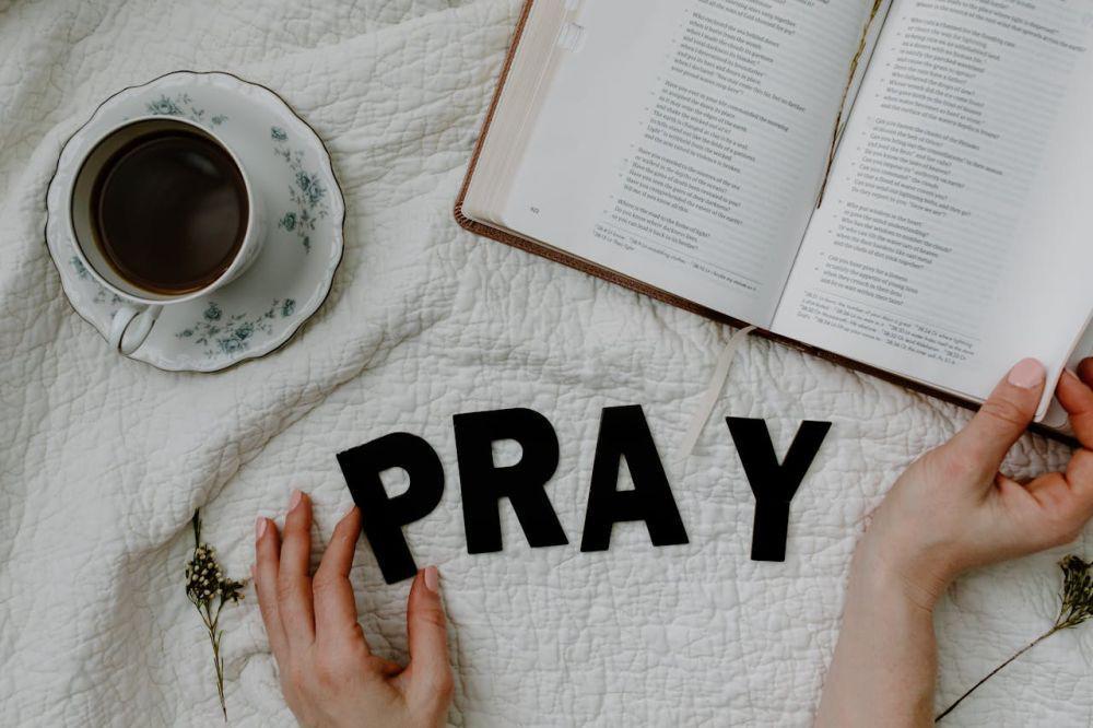 7 Cara Puasa Umat Kristen Masa pra-Paskah dalam Alkitab