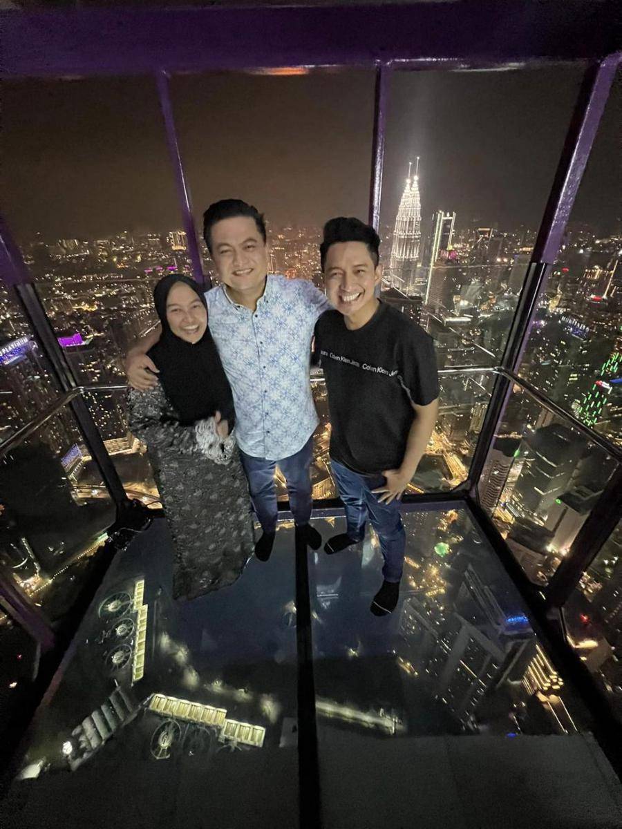 potret Chand Kelvin di KL Tower (instagram.com/rosthman26)