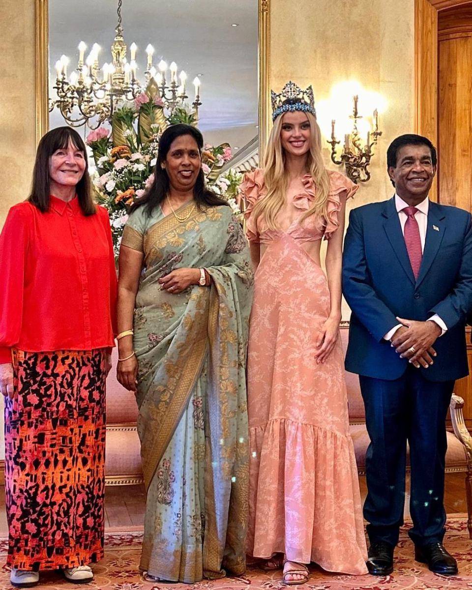 Potret Kunjungan Miss World 2024 ke Mauritius (Instagram.com/missworld)