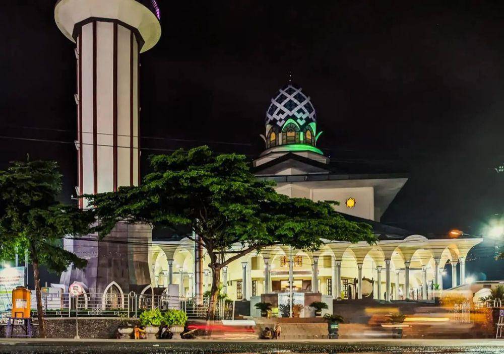 Mаѕjіd Agung Kota Kediri (instagram.com/medsoskediri)