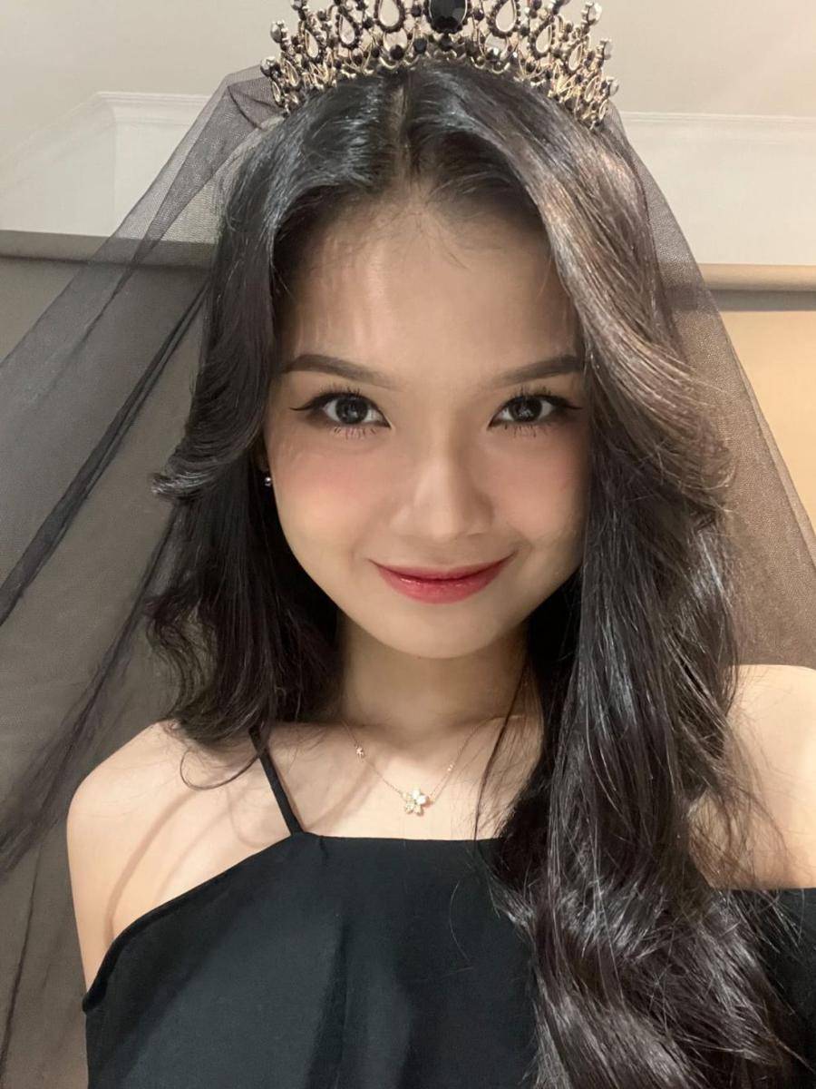 Indah JKT48 (x.com/c_indahjkt48)