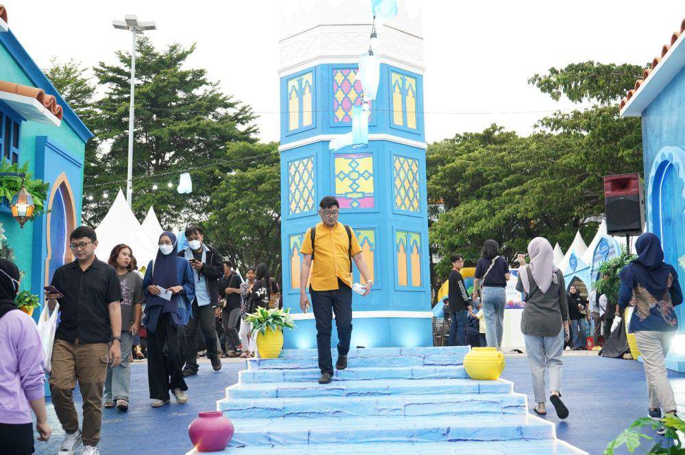 Desain Ramadan in Blue bernuansa khas negara Maroko dan warna biru. (dok. Summarecon Mall Bekasi)