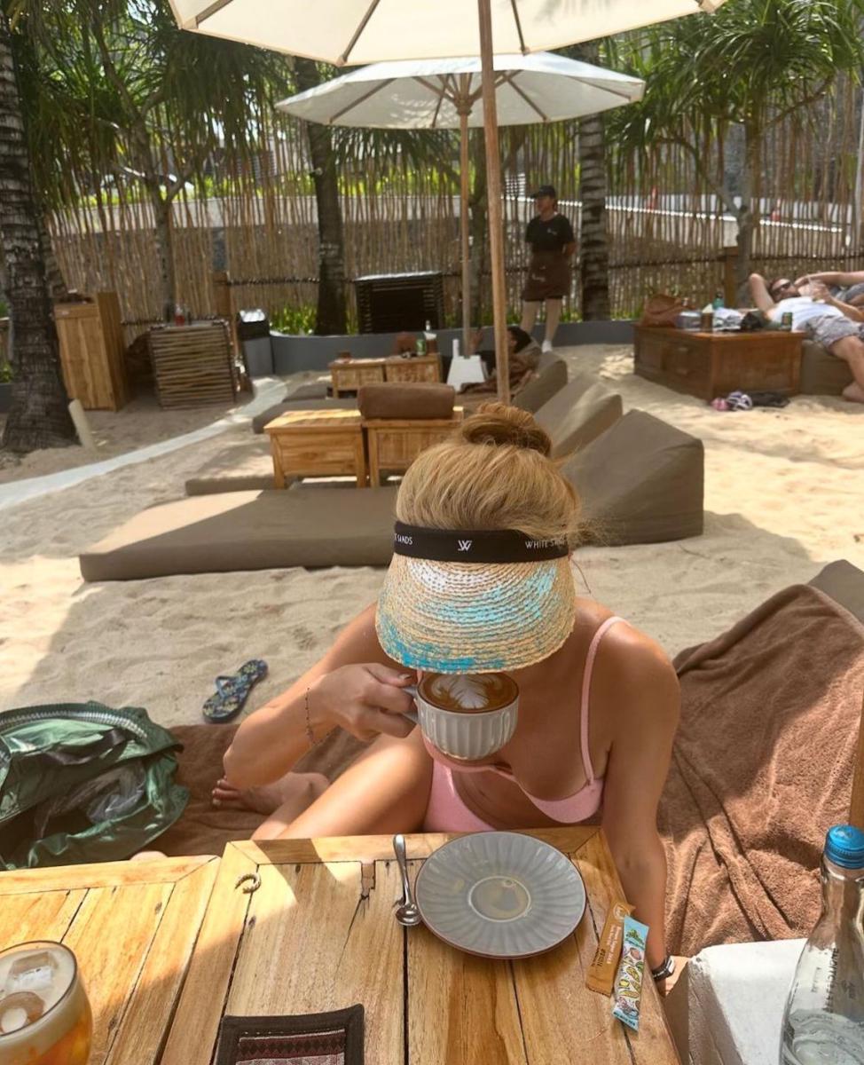 Hyoyeon SNSD Bagikan Potret Keseruan Liburannya di Gili Trawangan