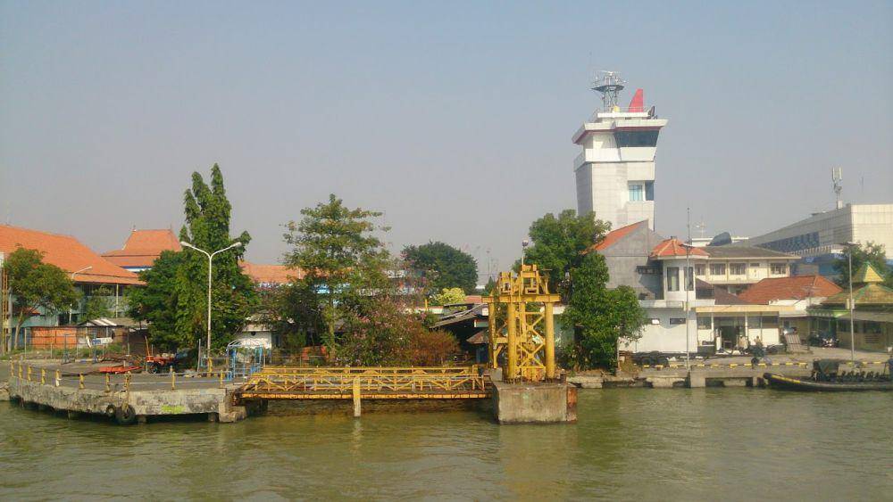 Dermaga Ujung Surabaya (maps.google.com/Pri Hinkap)