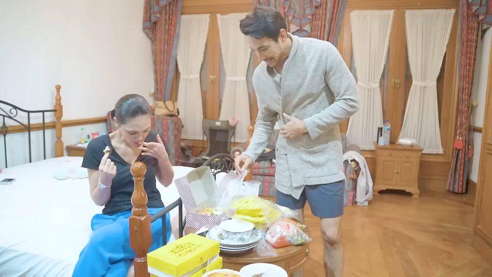 potret Luna Maya buka puasa di lokasi syuting (dok.youtube.com/LunaMayaChannel)