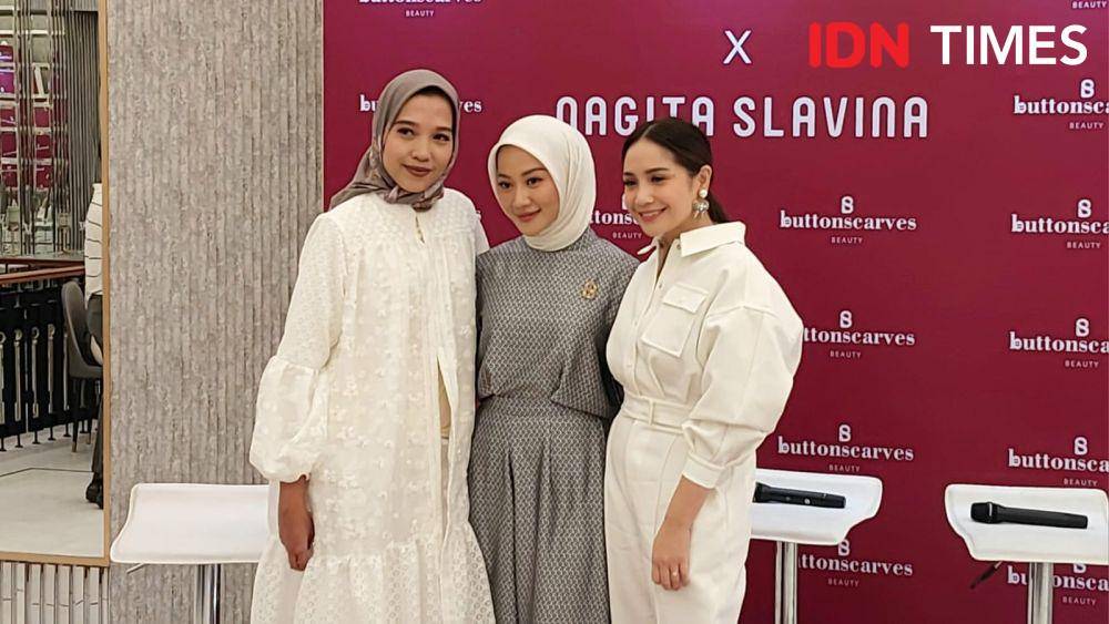 launching Button Scarves x Nagita Slavina pada hari Senin (19/04/2024) di kawasan Senopati, Jakarta Selatan. (IDN Times/Jeremia Ananta)
