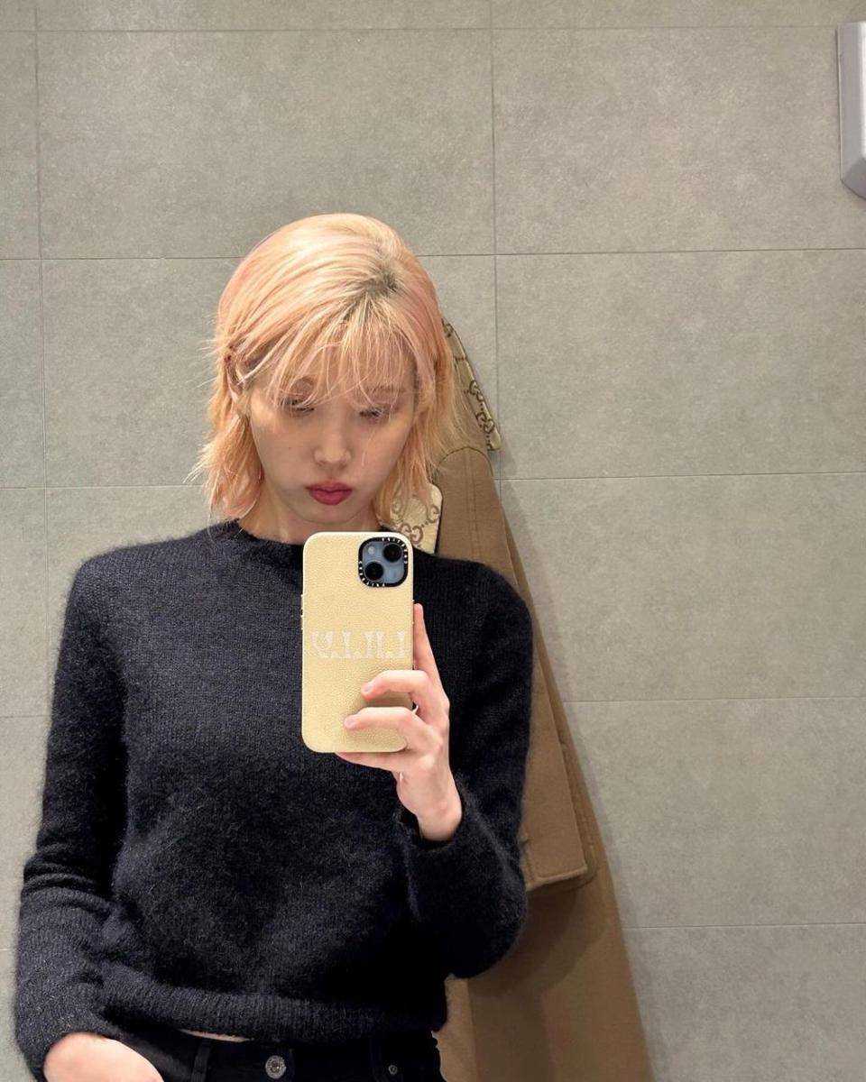 IU (instagram.com/dlwlrma)