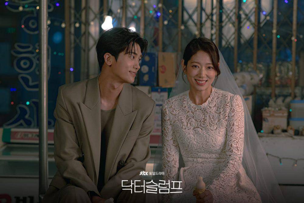 Park Hyung Sik dan Park Shin Hye di Doctor Slump (dok. JTBC/Doctor Slump)