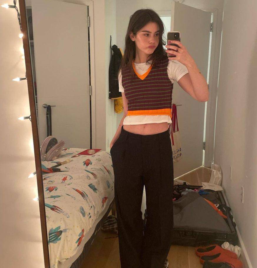 Gracie Abrams (instagram.com/gracieabrams)