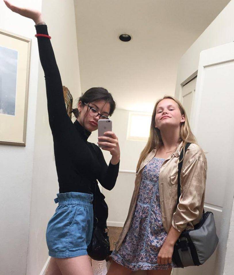 Gracie Abrams (instagram.com/gracieabrams)