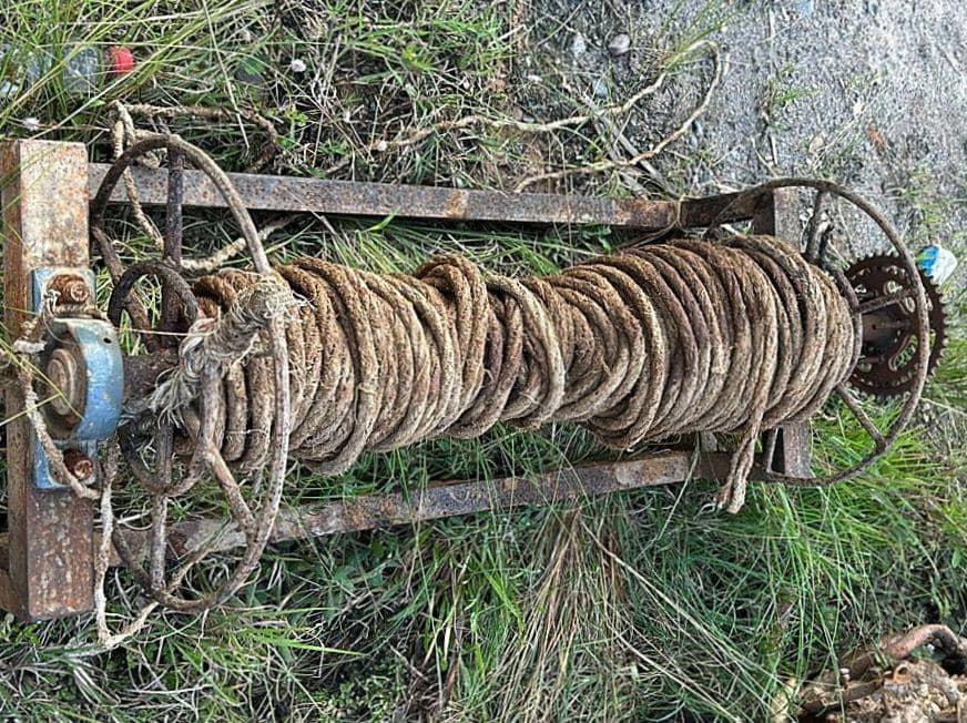 (Polsek Sanga Desa saat menyegel lokasi sumur minyak ilegal yang terbakar) IDN Times/istimewa