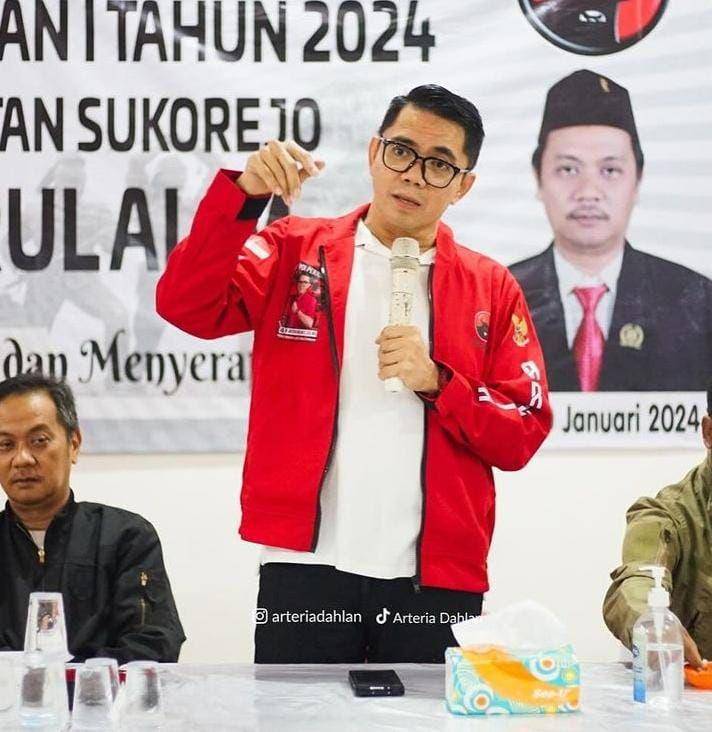 Politikus PDI Perjuangan, Arteria Dahlan (Instagram.com/@arteriadahlan)