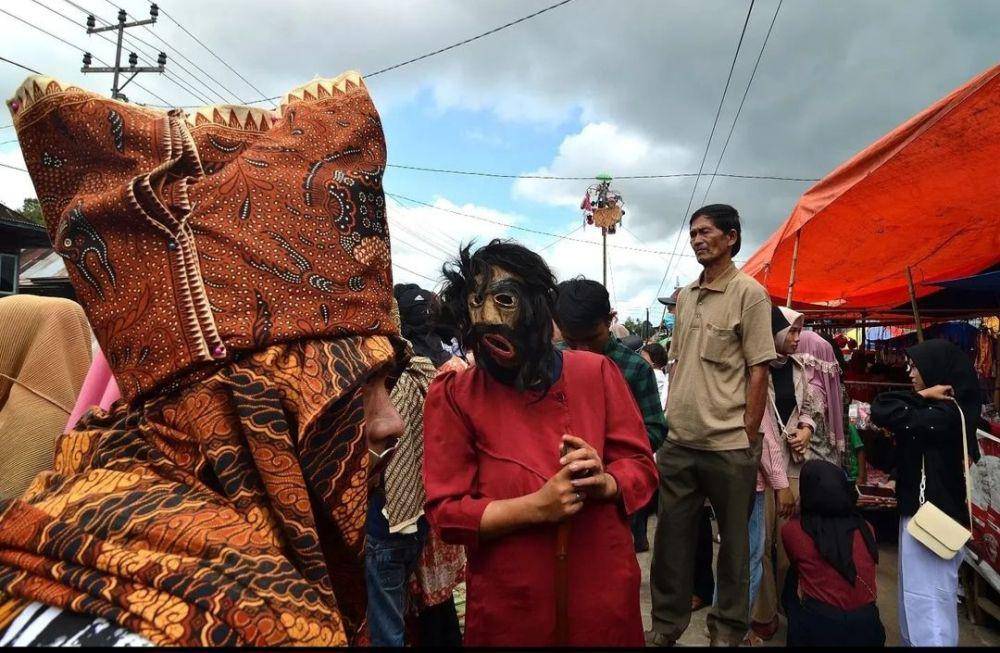 Festival Budaya Sekala Bekhak Lampung Barat (instagram/festivalsekalabekhak)