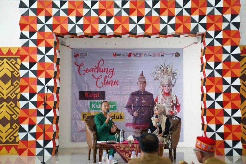 Festival Budaya Sekala Bekhak Lampung Barat (instagram/festivalsekalabekhak)