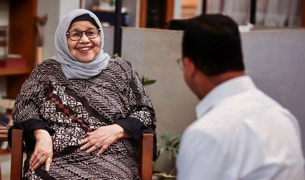 Anies Baswedan ketika ucapkan selamat ultah kepada ibunda, Aliyah Rasyid. (www.instagram.com/@aniesbaswedan)