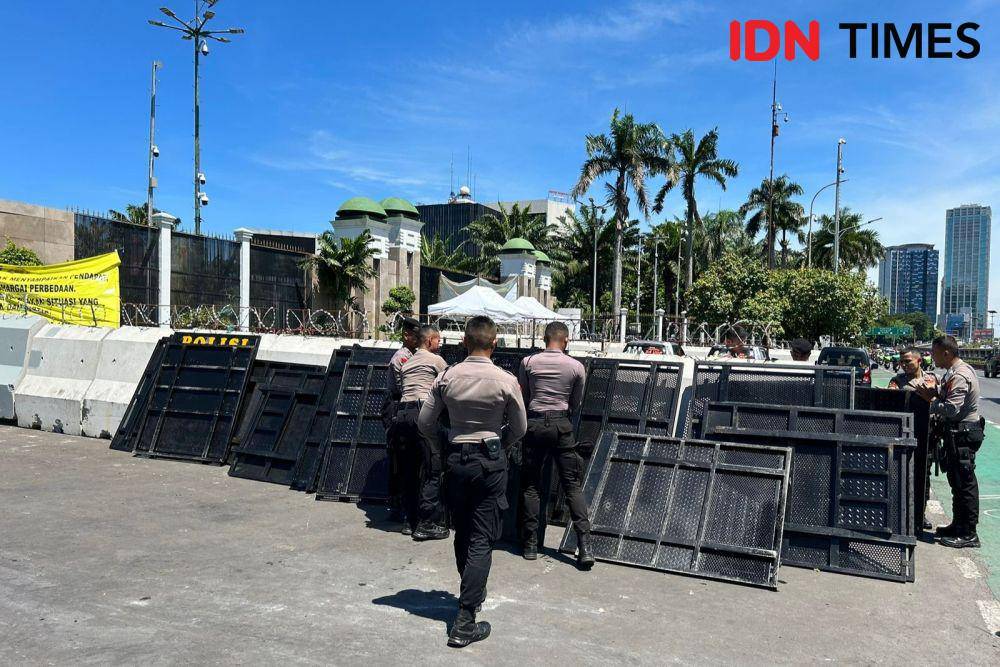 Antisipasi demo di depan Gedung DPR pada Rabu (20/3/2024). (IDN Times/Irsan)