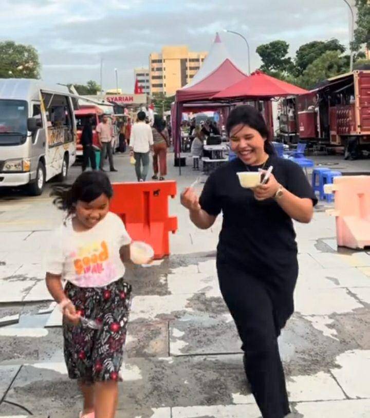 potret Dita Kerang berburu takjil dan baju lebaran (instagram.com/dita_kerang)