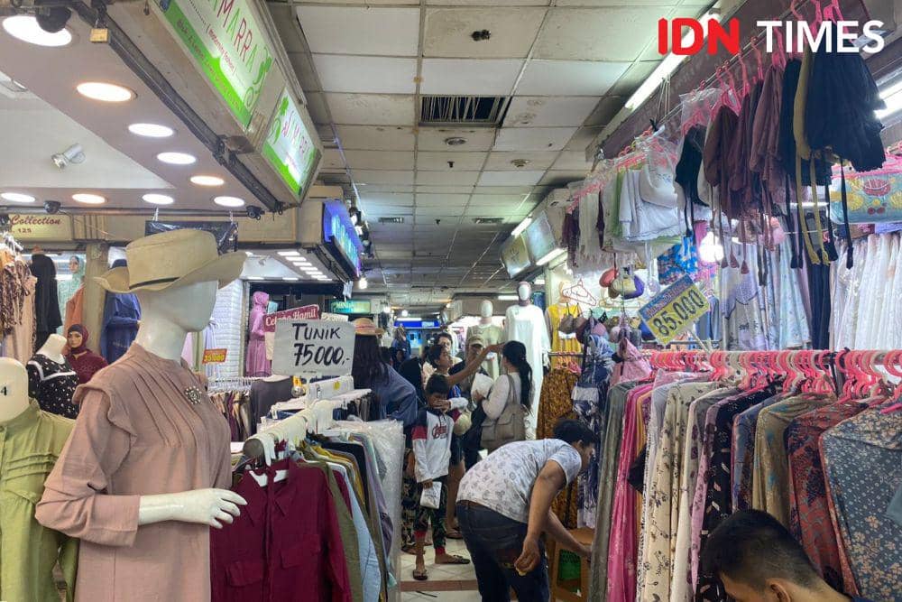 Pasar Tanah Abang Blok B, Jakarta Pusat. (IDN Times/Vadhia Lidyana)
