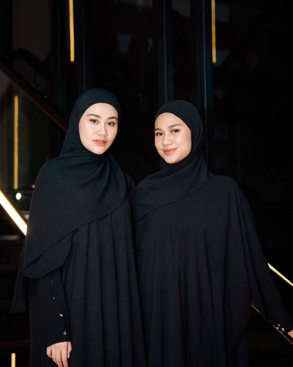 potret Azizah Salsha di event clothing brand Thoriq Halilintar (instagram.com/thoibaconcept)