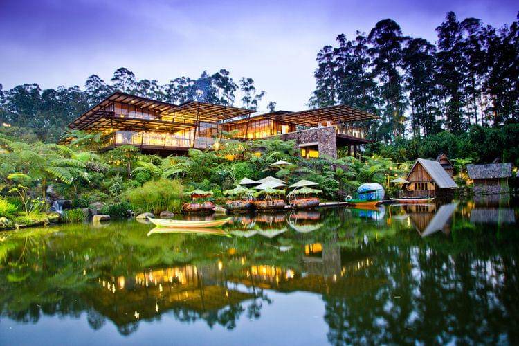 Dusun Bambu Lembang, Bandung(Shutterstock/James Yanuar)