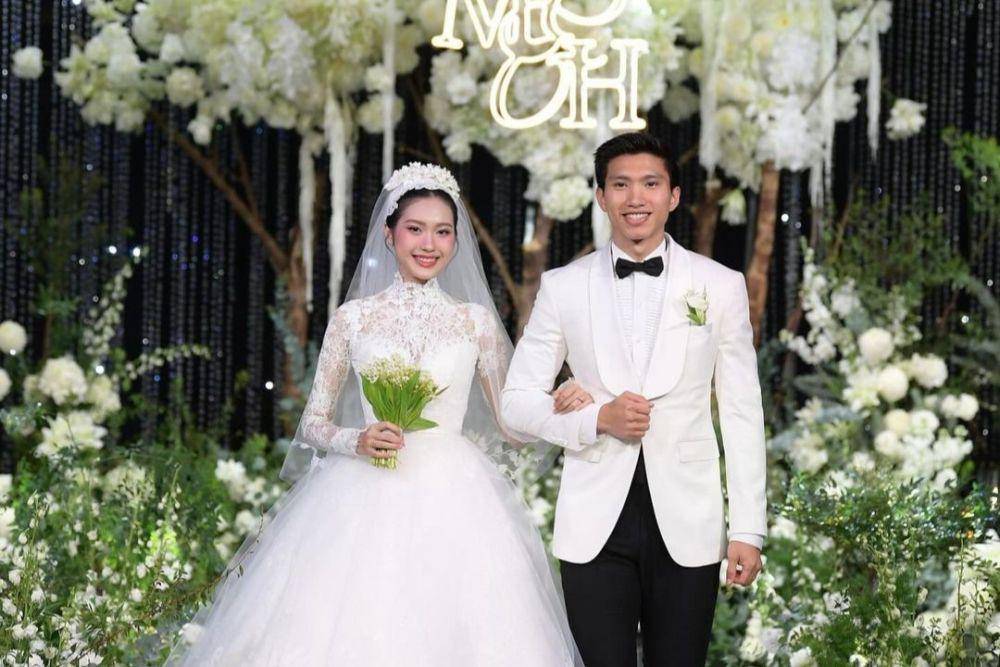 Doan Van Hau, pemain Vietnam menikah dengan Doan Hai My (instagram.com/doanvanhau_1904)