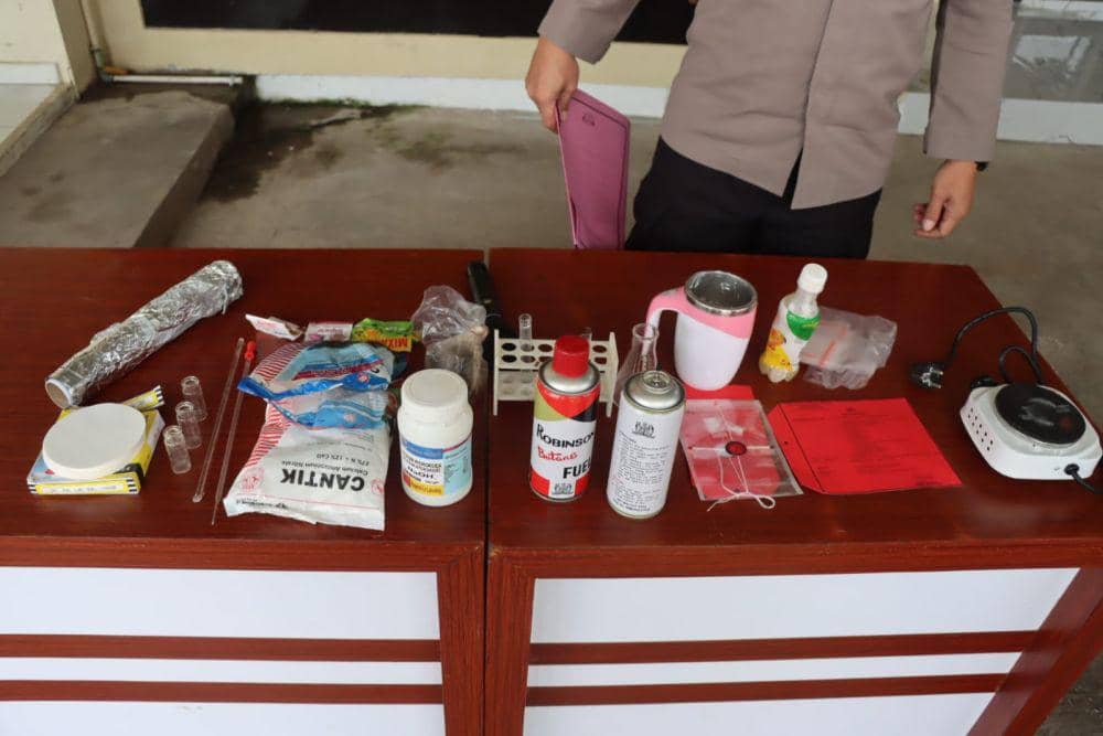 Konferensi pers perkara tersangka Frans Prayoga. (Dok. Polres Lampung Timur).